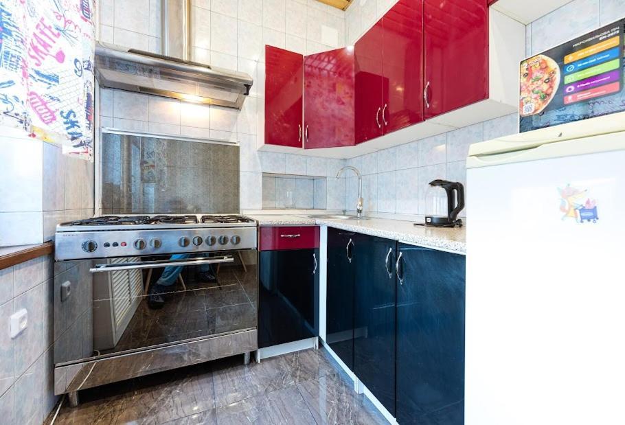 911 Apartments Antonovichа Kiev Dış mekan fotoğraf