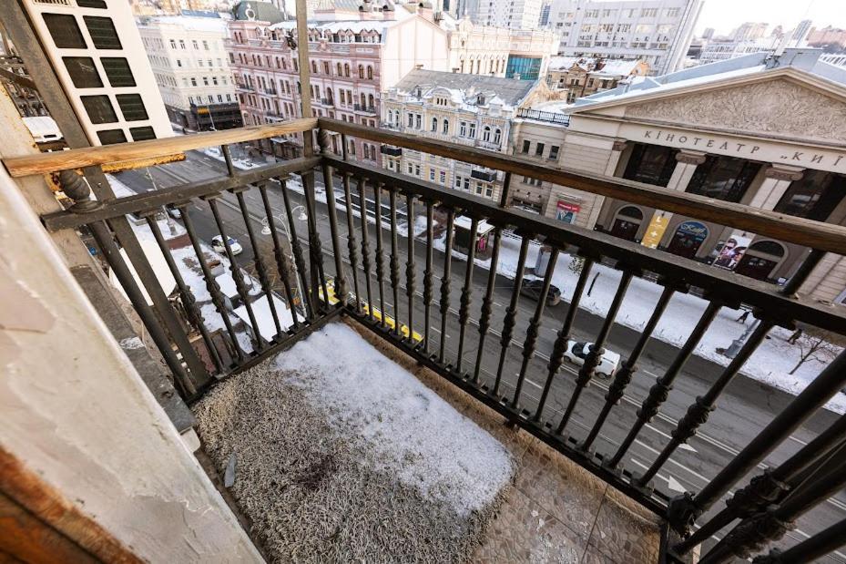 911 Apartments Antonovichа Kiev Dış mekan fotoğraf